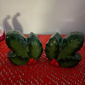 Holly Berry Leaf Salt and Pepper Shakers